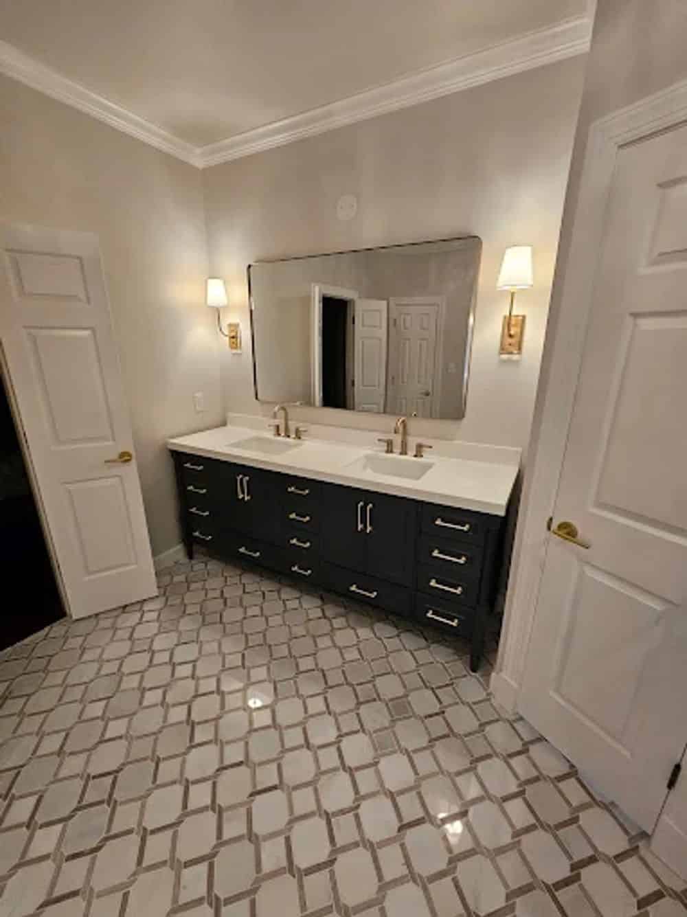 Bathroom Remodeling image